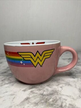 Wonder Woman Soup Coffee Tea Mug Pink And Rainbow DC Comics